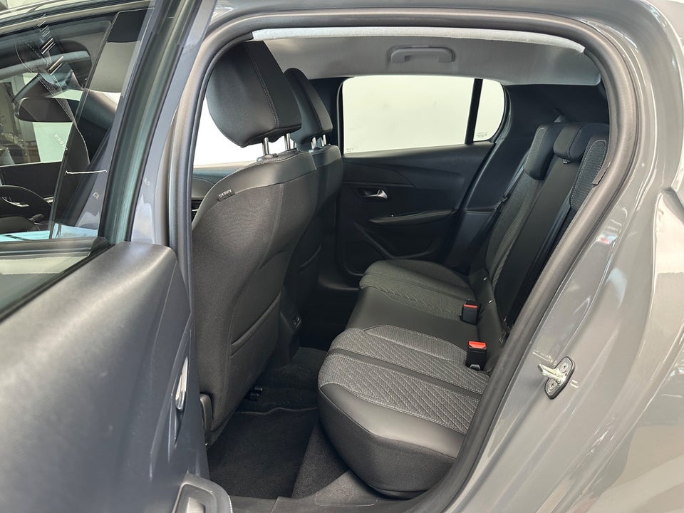 Peugeot 208 1,2 PureTech 100 Allure 5d