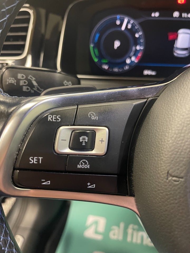 VW Golf VII 1,4 GTE DSG 5d