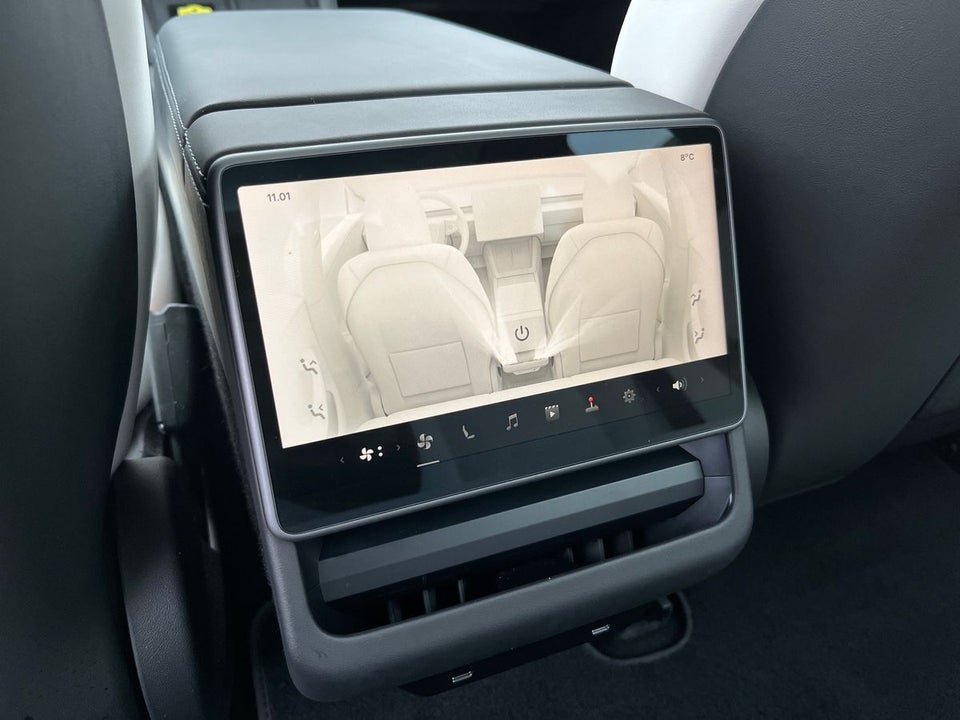 Tesla Model 3 RWD 4d