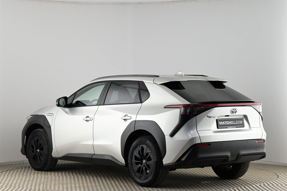 Toyota bZ4X Executive 5d