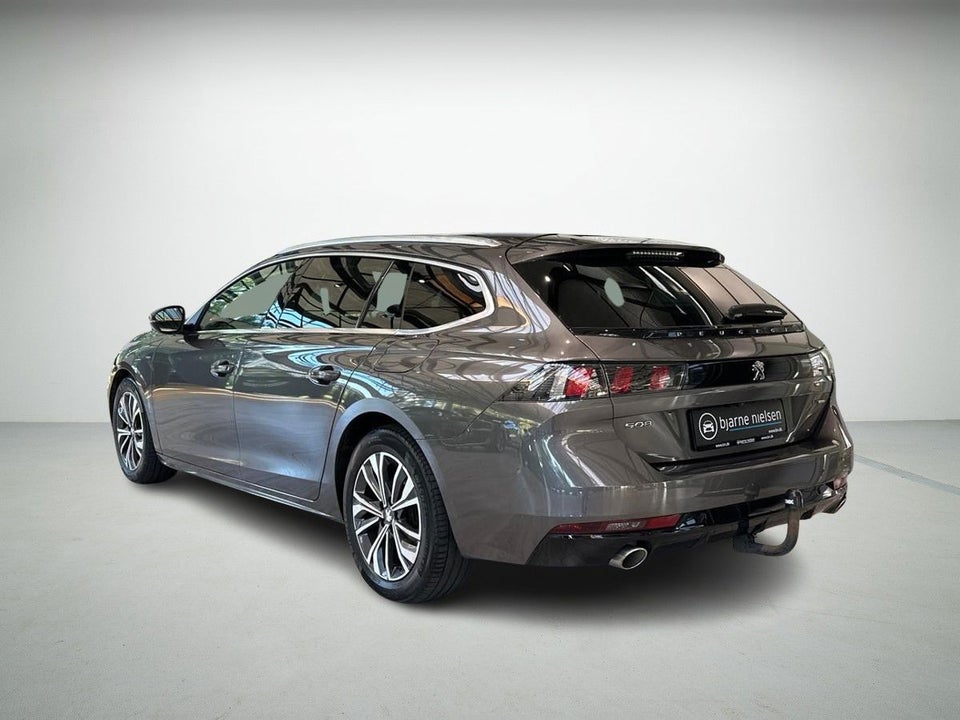 Peugeot 508 1,6 Hybrid Allure Pack EAT8 5d