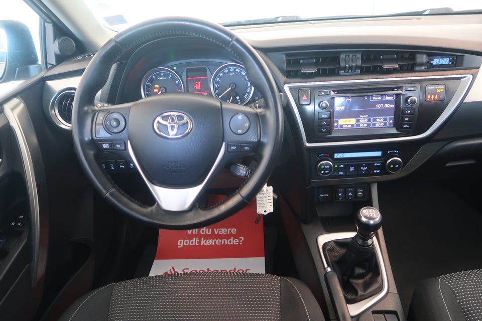 Toyota Auris 1,6 T2+ 5d