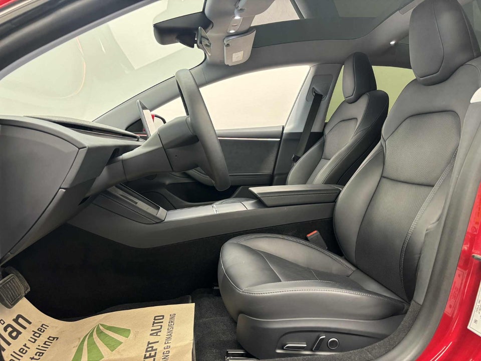 Tesla Model 3 Long Range AWD 4d