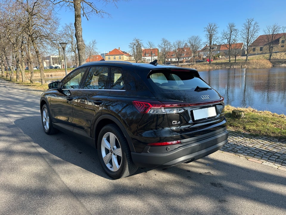 Audi Q4 e-tron 35 Advanced 5d