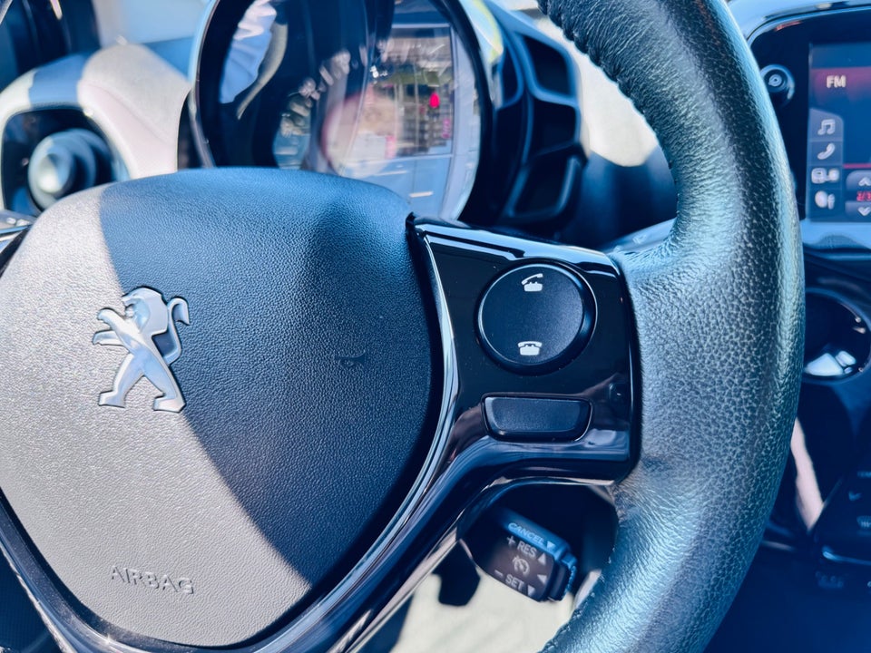 Peugeot 108 1,0 e-VTi 72 Allure+ 5d