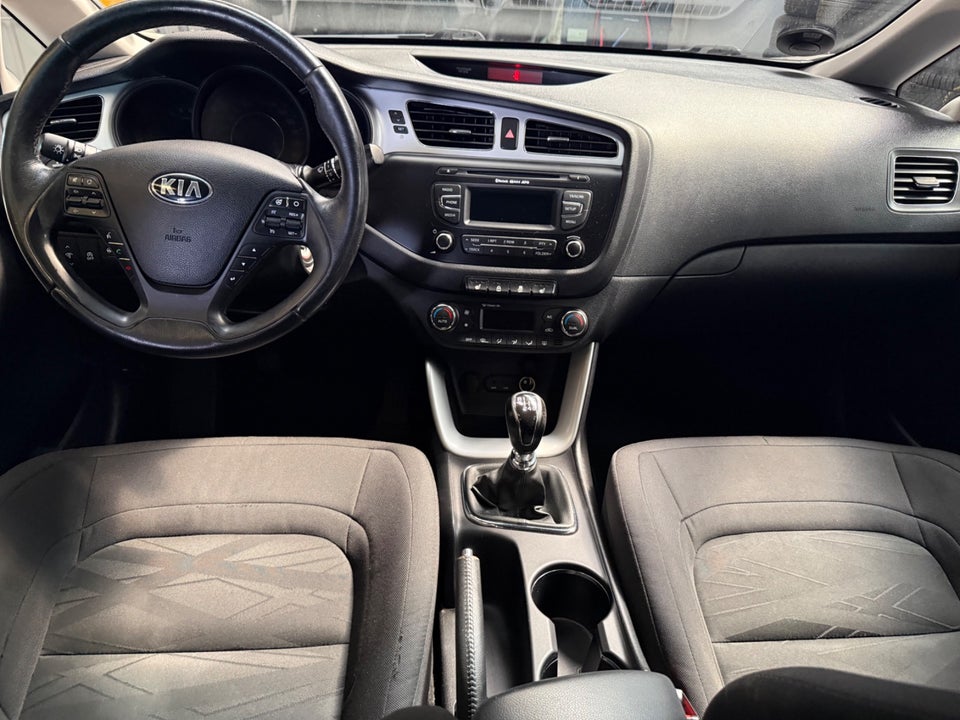 Kia Ceed 1,6 CRDi 128 Active SW 5d