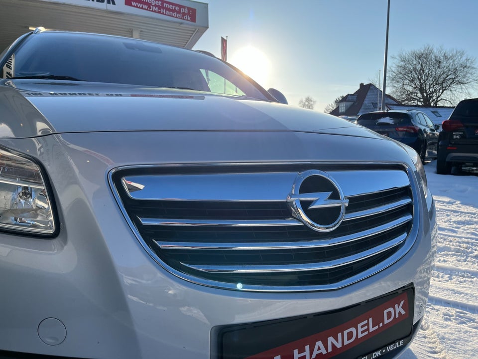 Opel Insignia 2,0 T 220 Cosmo Sports Tourer aut. 5d