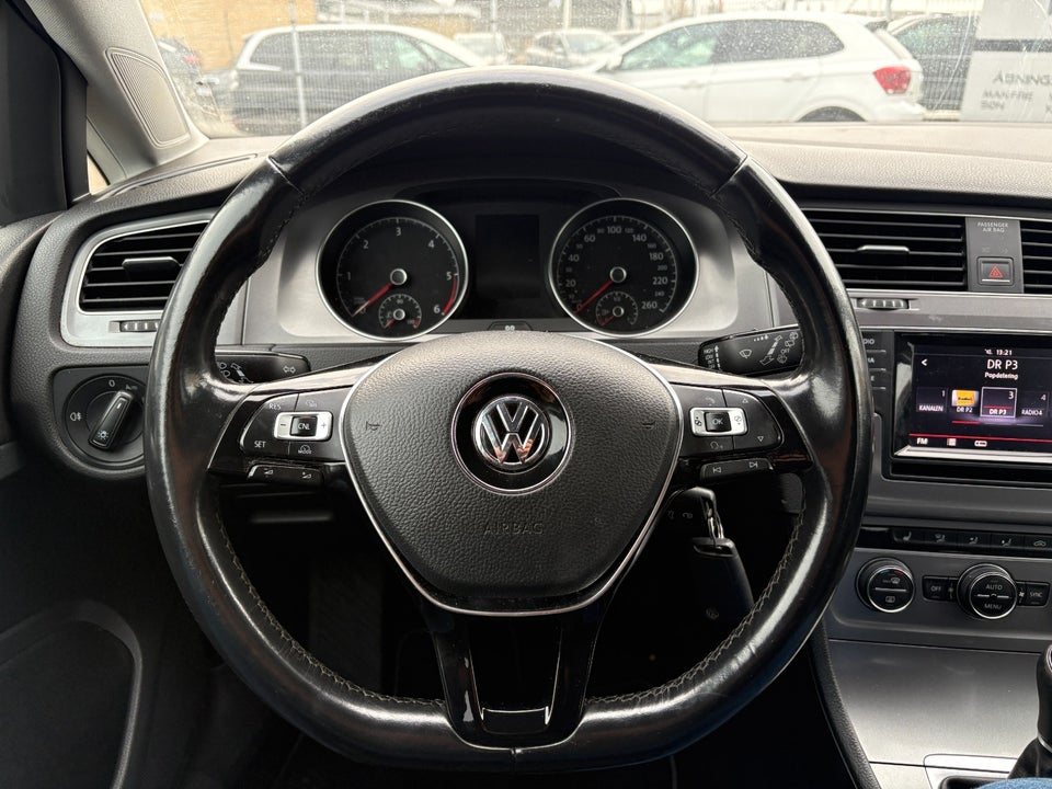 VW Golf VII 1,6 TDi 110 BlueMotion 5d
