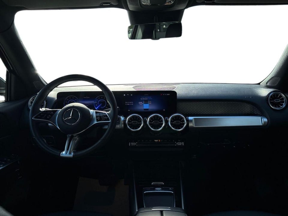 Mercedes EQB300 Progressive 4Matic 7prs 5d