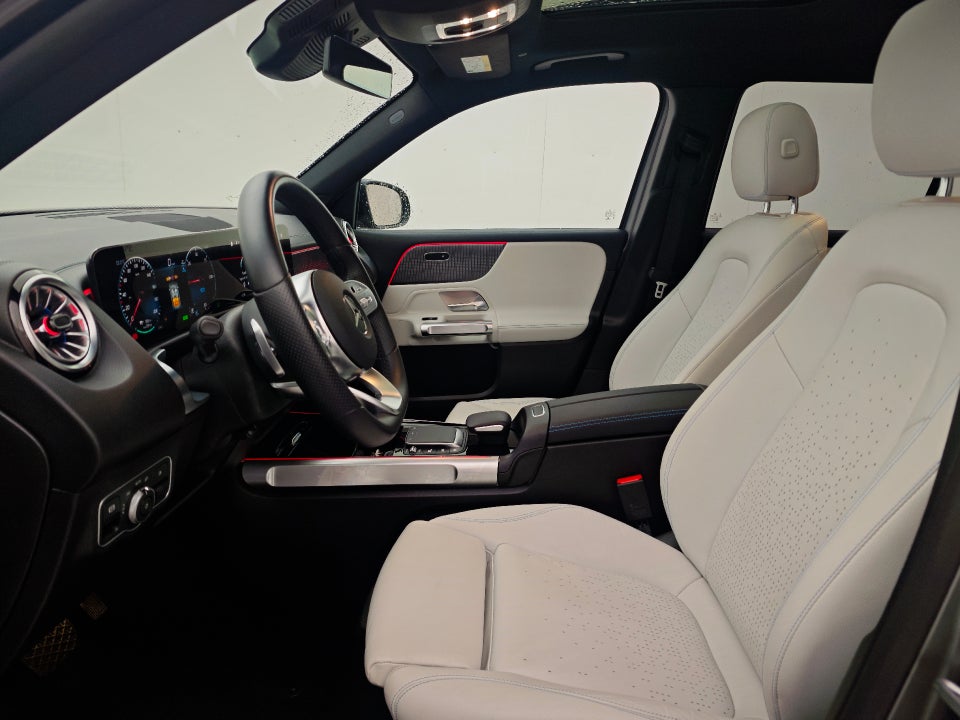 Mercedes EQB300 AMG Line 4Matic 5d