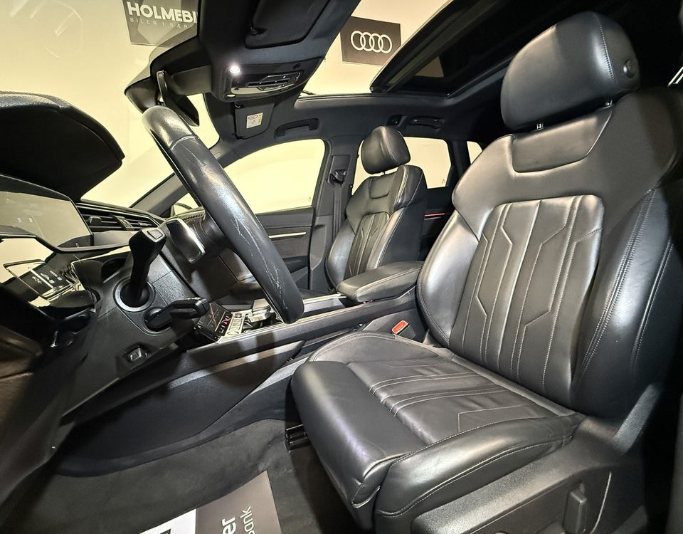 Audi e-tron 55 quattro 5d