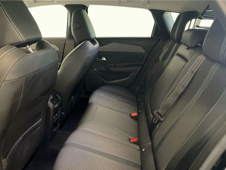Peugeot 308 1,5 BlueHDi 130 Allure Pack EAT8 5d