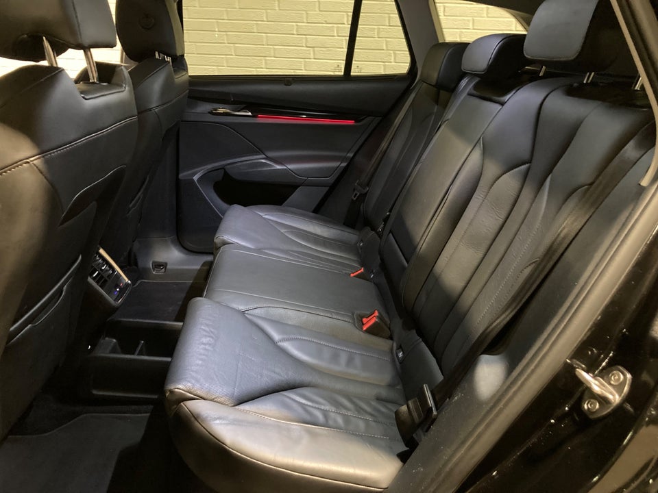 Skoda Enyaq 80 iV Suite 5d