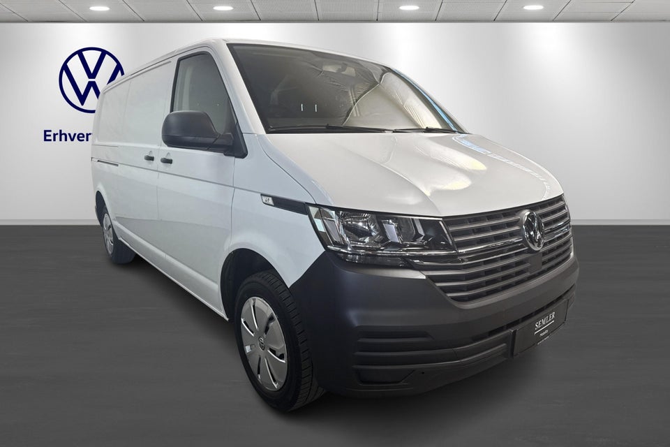 VW Transporter 2,0 TDi 110 Kassevogn lang
