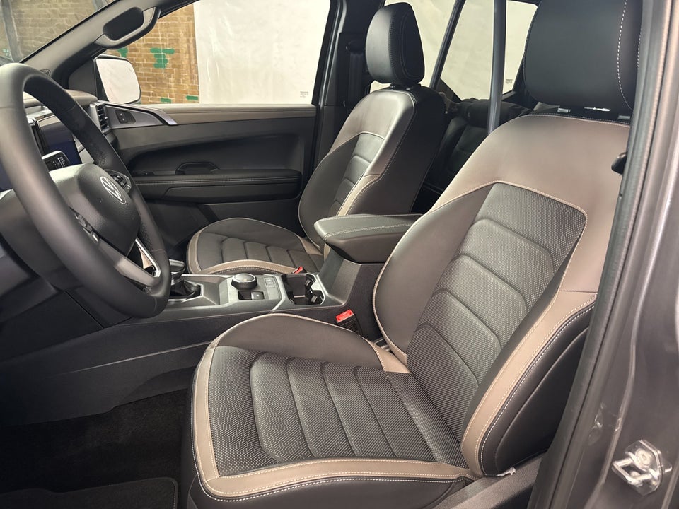 VW Amarok 3,0 TDi 240 Aventura aut. 4Motion 4d