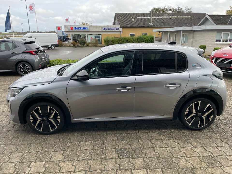 Peugeot e-208 50 GT 5d