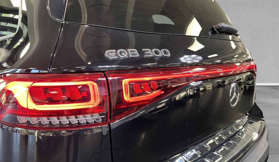 Mercedes EQB300 4Matic 5d