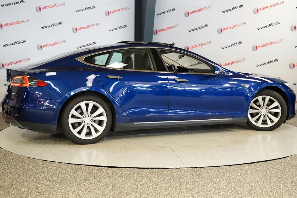 Tesla Model S 90D 5d