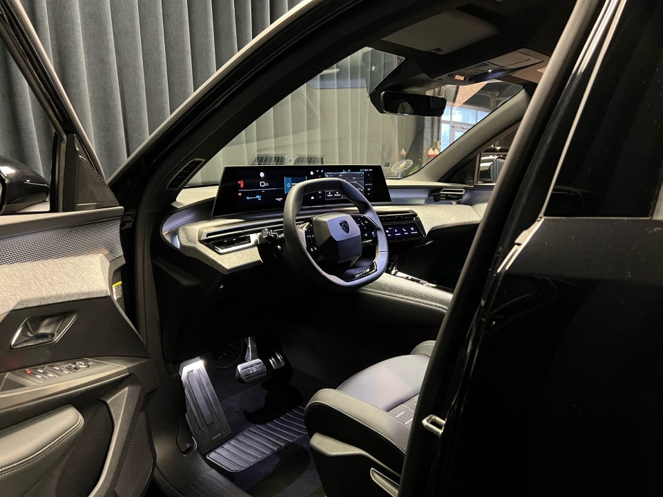 Peugeot e-5008 77 GT 7prs 5d