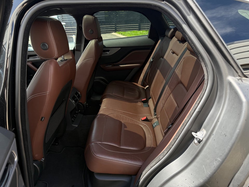 Jaguar F-Pace 3,0 D300 S aut. AWD 5d