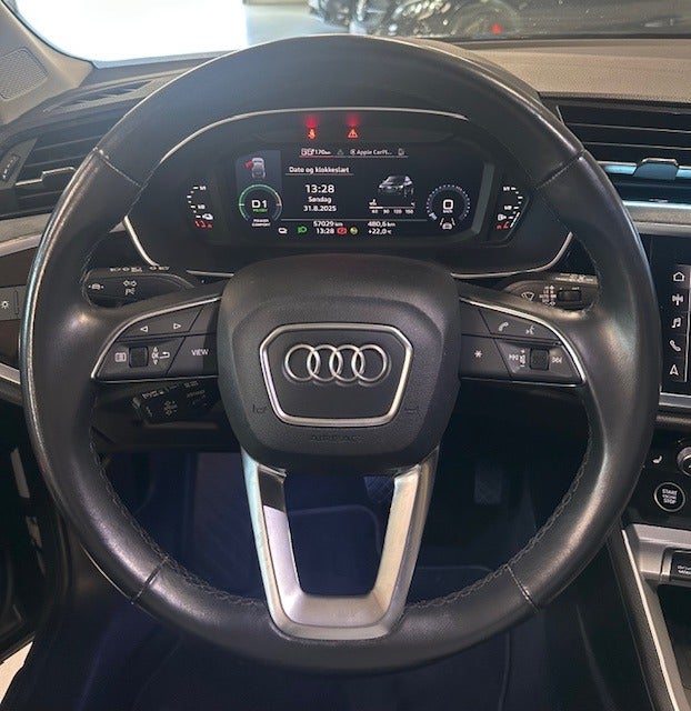 Audi Q3 45 TFSi e Attitude plus Sportback S-tr. 5d