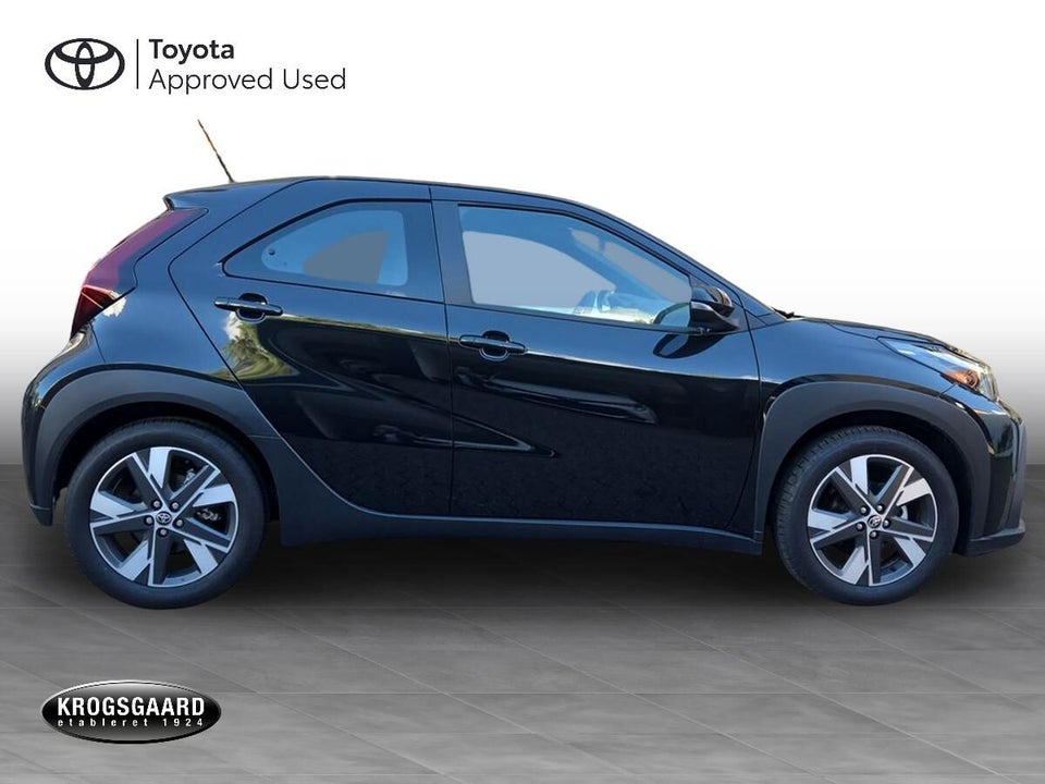 Toyota Aygo X 1,5 Hybrid Play Comfort CVT 5d