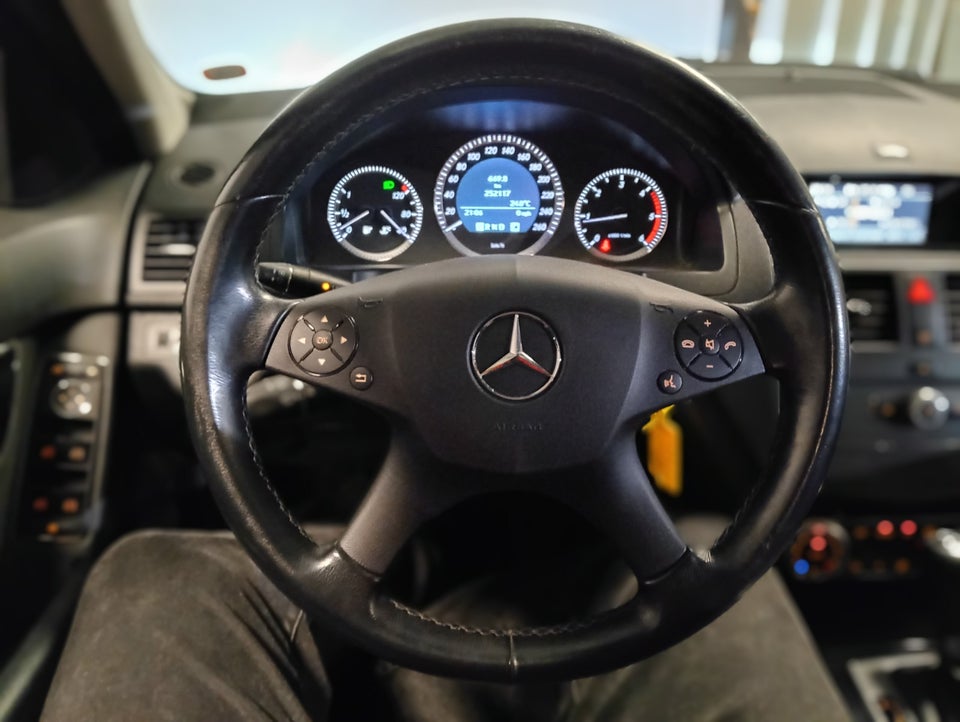 Mercedes C200 2,2 CDi aut. BE 4d