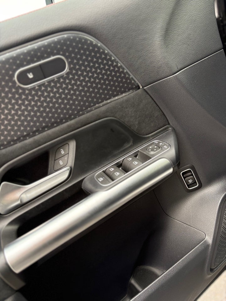 Mercedes EQA350 AMG Line 4Matic 5d