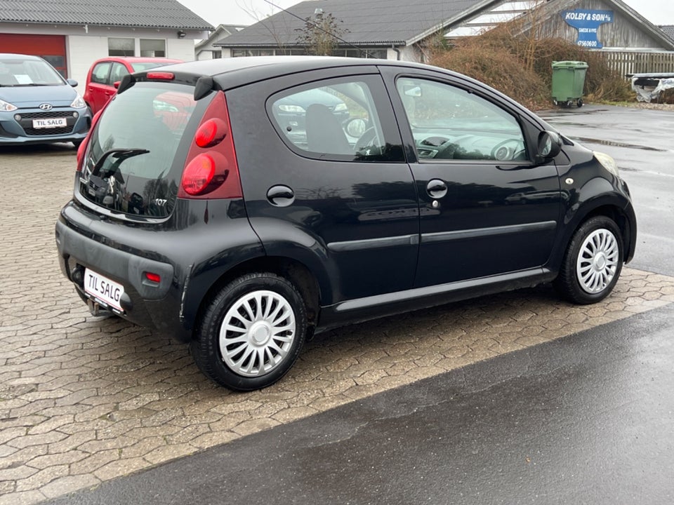 Peugeot 107 1,0 Active 5d