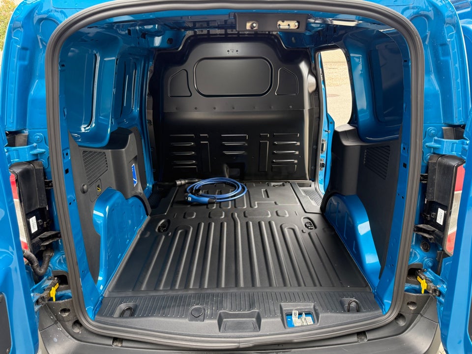 Ford E-Transit Courier 43 Limited
