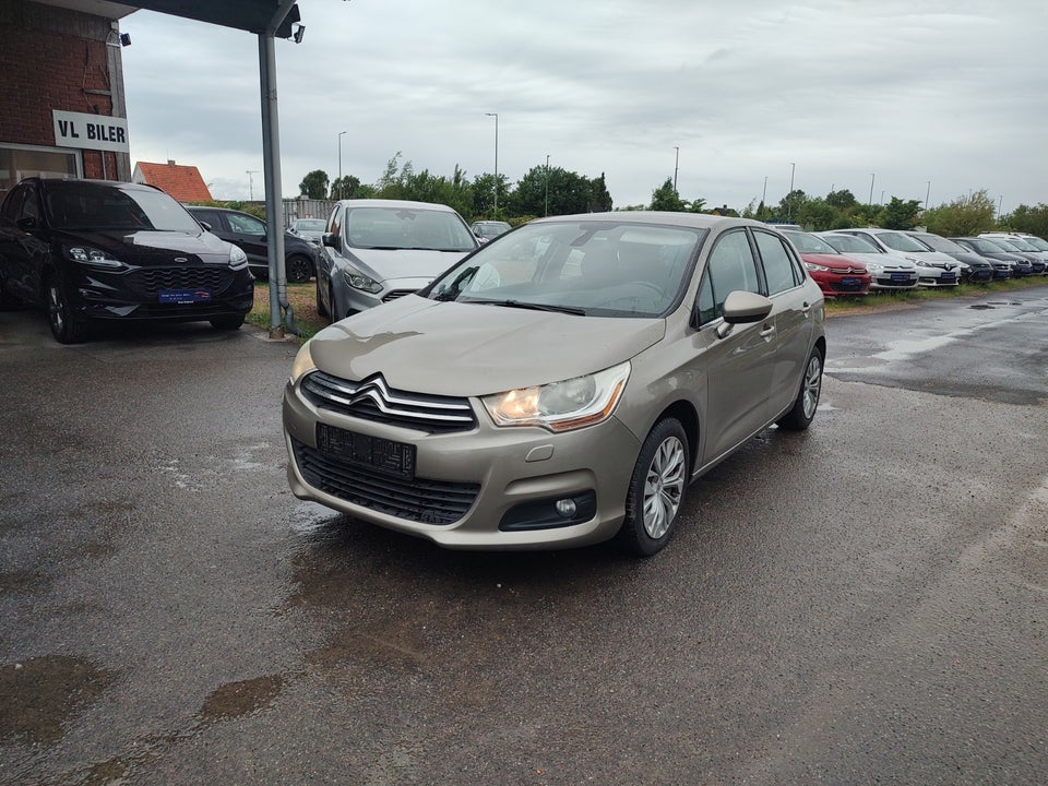 Citroën C4 1,6 HDi 90 Attraction 5d