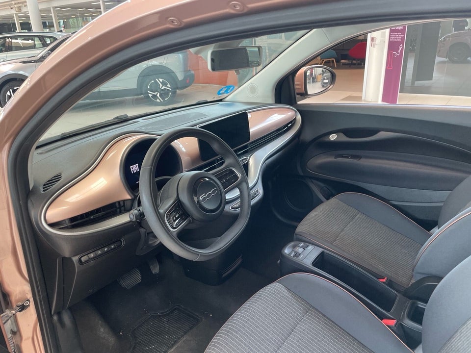 Fiat 500e 42 Icon 3d