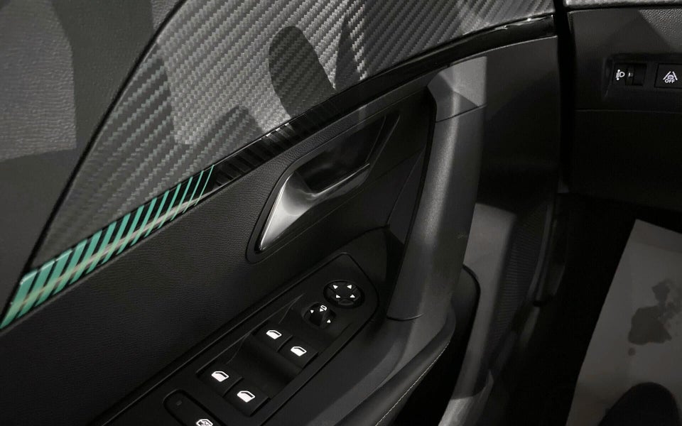 Peugeot e-2008 50 Allure 5d