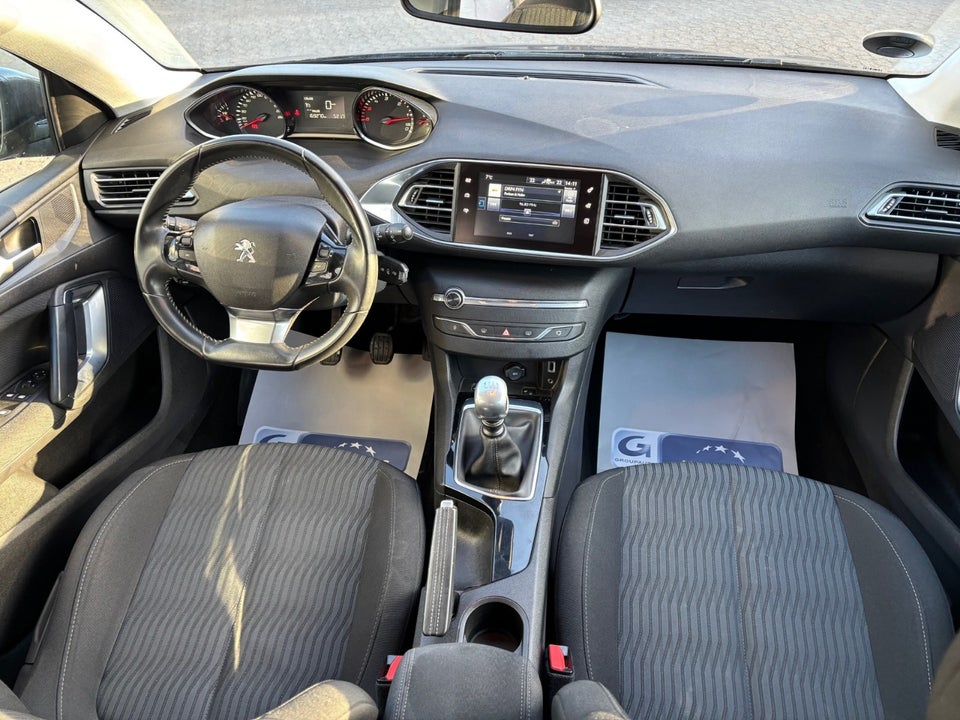 Peugeot 308 1,6 BlueHDi 120 Active 5d