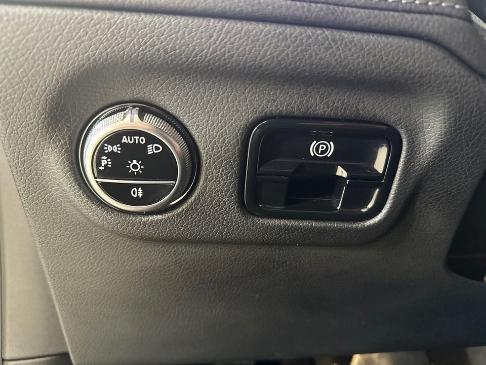 Mercedes EQE350+ Electric Art 4d