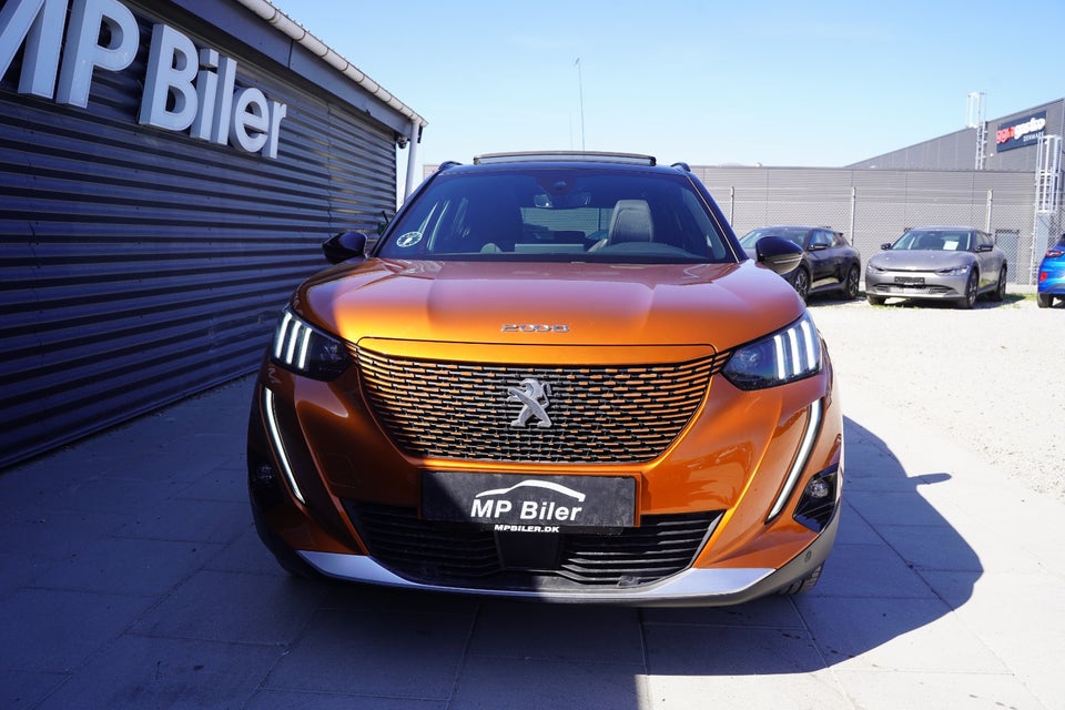 Peugeot e-2008 50 GT Sky 5d