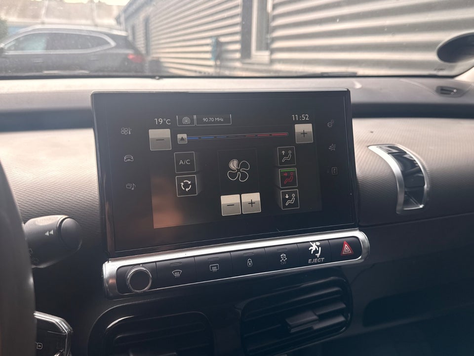 Citroën C4 Cactus 1,6 BlueHDi 100 Feel Van 5d