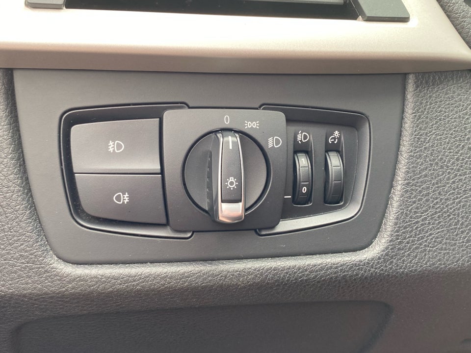 BMW 330d 3,0 Touring aut. 5d