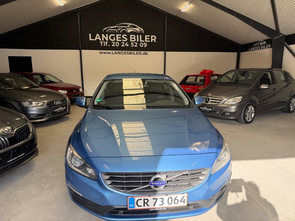 Volvo V60 2,0 D2 120 Momentum Eco 5d