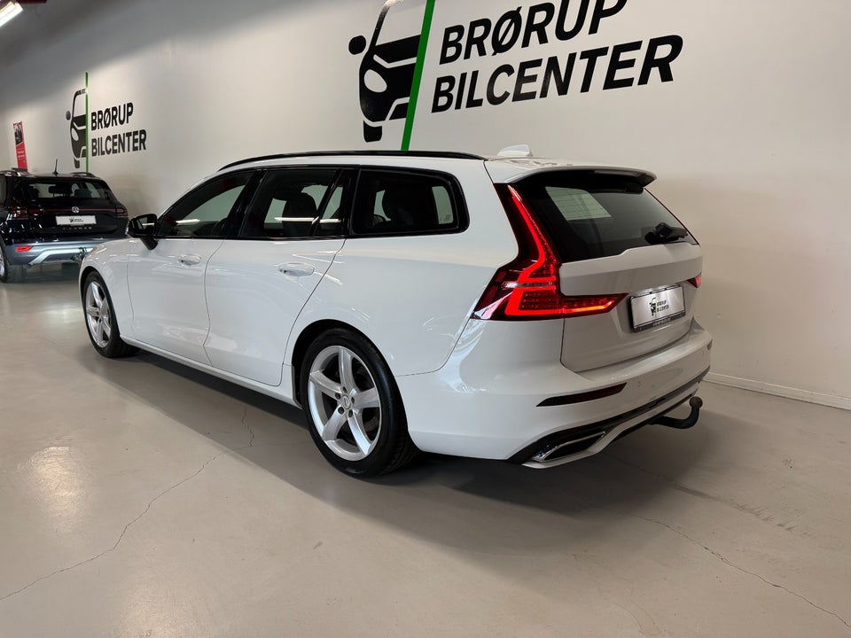 Volvo V60 2,0 T4 190 R-Design aut. 5d