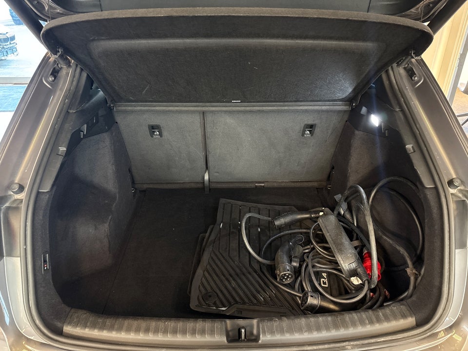Audi Q4 e-tron 40 S-line 5d