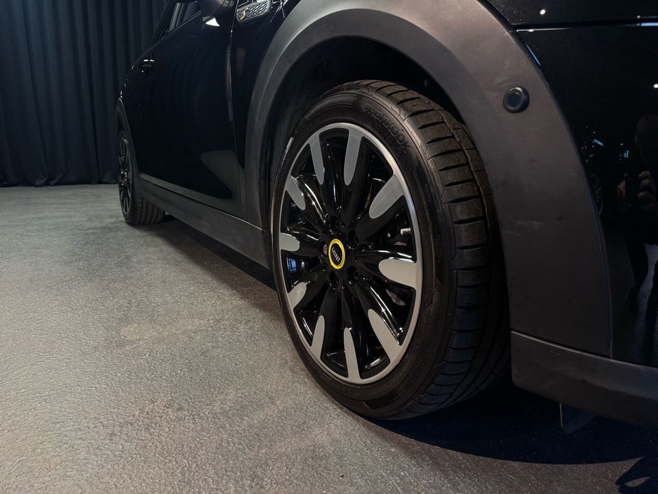 MINI Cooper SE Yours Trim 3d