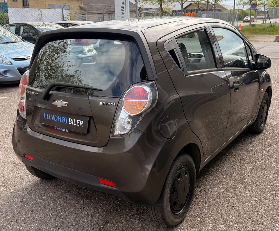 Chevrolet Spark 1,0 LS 5d