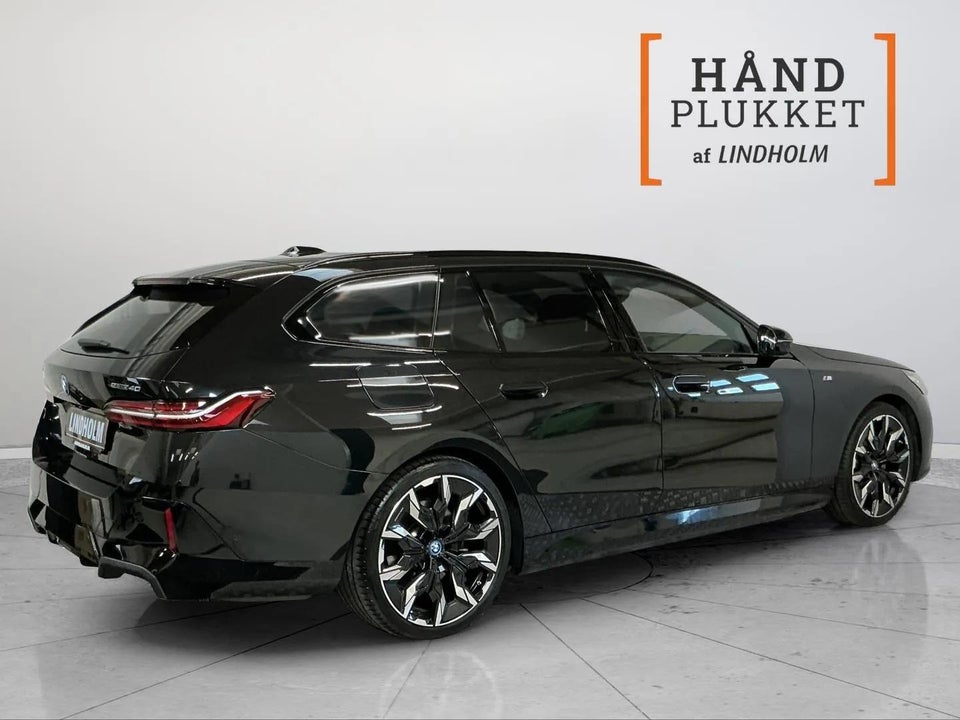BMW i5 eDrive40 Touring Fully Charged M-Sport 5d