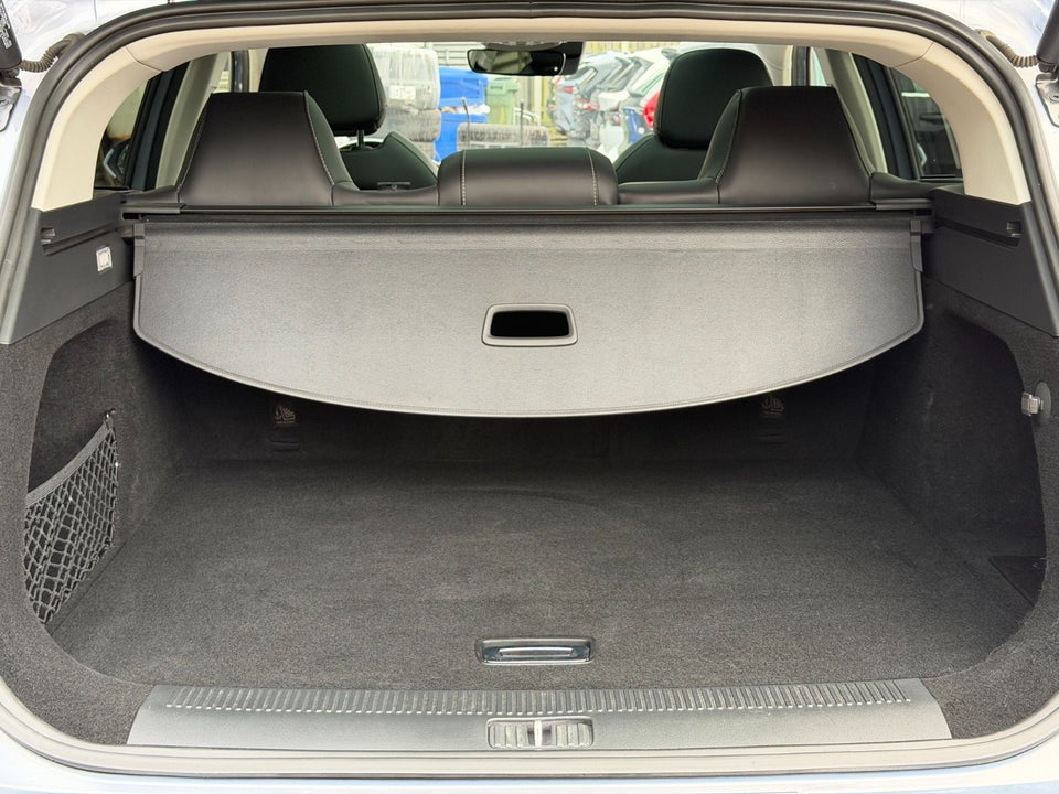 MG Marvel R Performance 5d