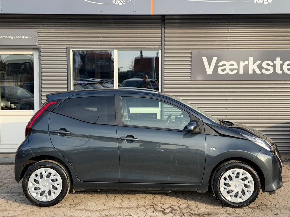Toyota Aygo 1,0 VVT-i x-pression 5d