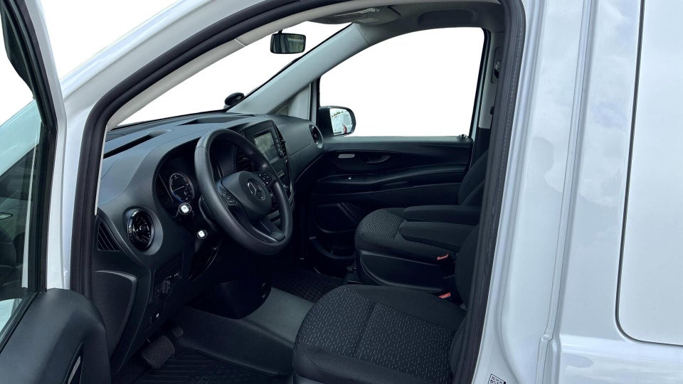 Mercedes eVito 129 Tourer PRO L Van