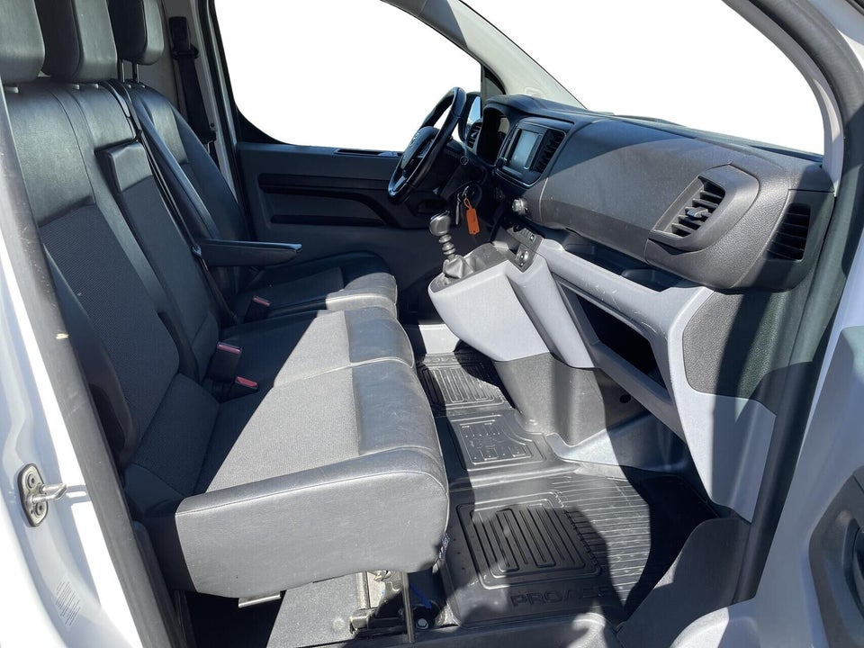 Toyota ProAce 2,0 D 122 Long Comfort Master 5d