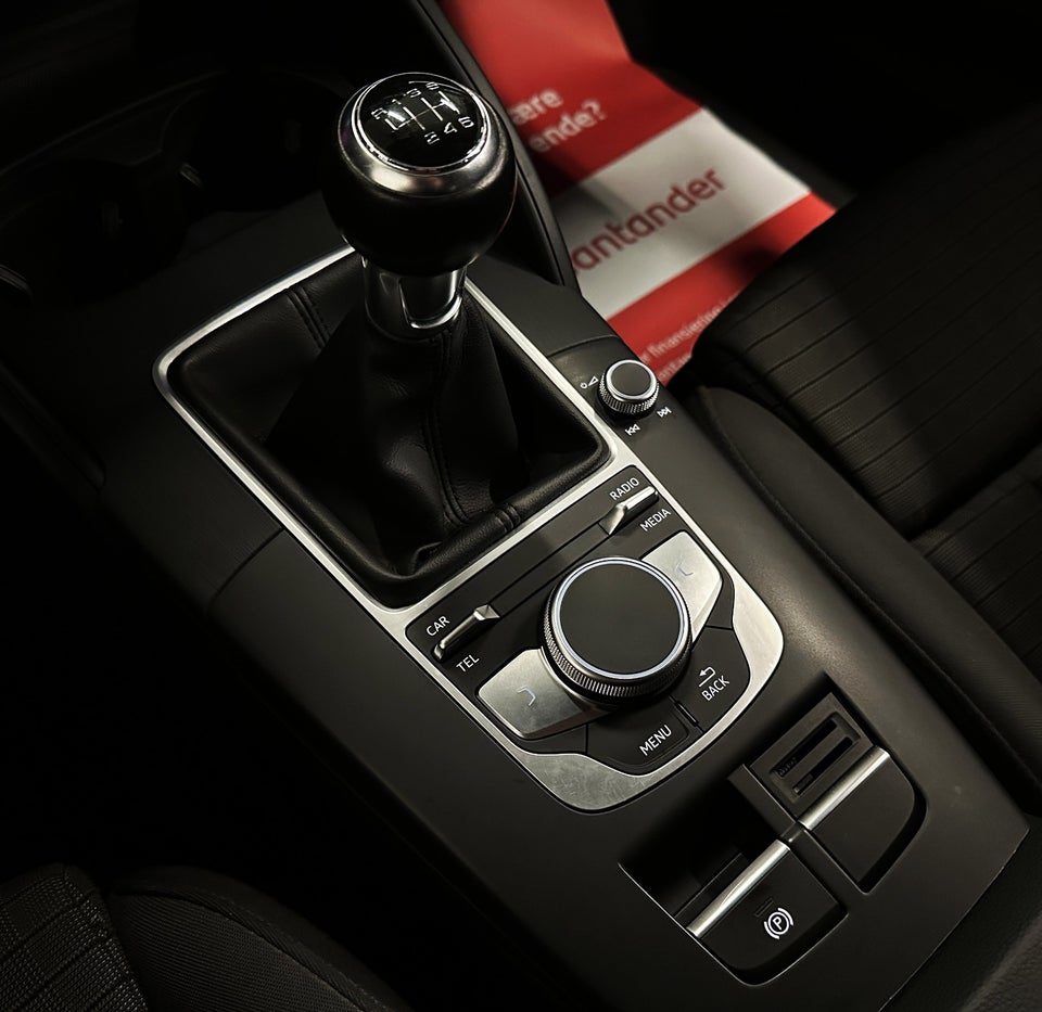 Audi A3 1,6 TDi 110 Sport Sportback 5d