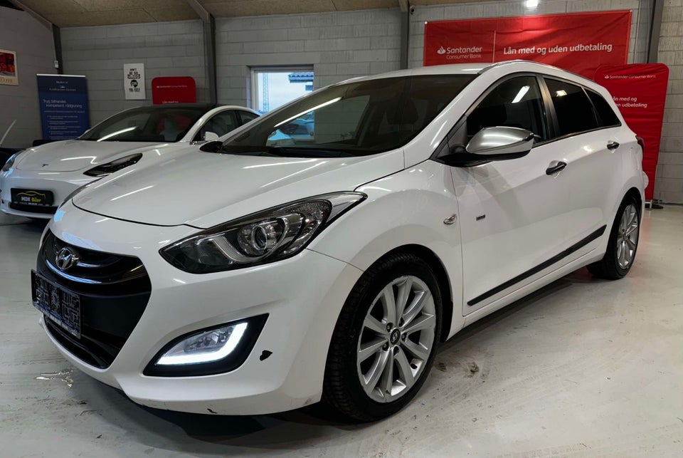 Hyundai i30 1,6 CRDi 110 Style CW Eco 5d